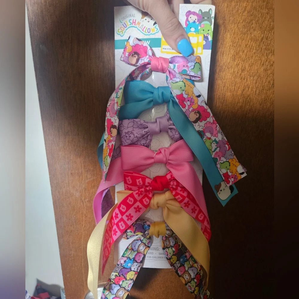 NWT Squishmallows Colorful Ribbon Set Of 6 Bow Clips